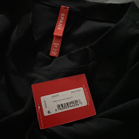 SPANX Suit Yourself Rib-Knit Short Sleeve Crewneck Bodysuit Size Small NEW - Picture 7 of 7